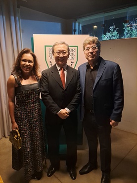 Aparecida Feres, Dr. Tomas Kim e Dr. Omar Feres