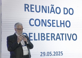 Dr. César Eduardo Fernandes, presidente da AMB,