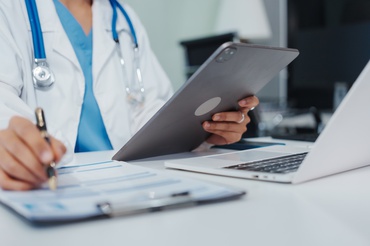 Exame de Proficiência em Medicina é aprovado pelo Senado e segue para a Câmara