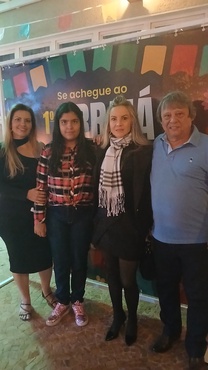 Gislene, Amanda, Gisele Mariana de Faria e Max Lima