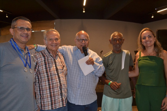 Dr. Rodrigo Coelho Franco, vice-campeão - Categoria A (da dupla com Dr. André Villa),  Dr. Oswaldo  Cruz Franco, Dr. Alexandre Firmo de Souza Cruz, professor Tonhão e Camila Spigolon