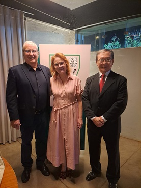 Dr. Marcelo Dias Baruffi e Dra. Maria Martisn Baruffi e Dr. Tomas Kim