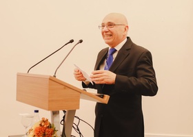 Dr. José Carlos Esteves Veiga