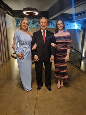 Camila Spigolon, Dr. Tomas Kim e Nayara Calil