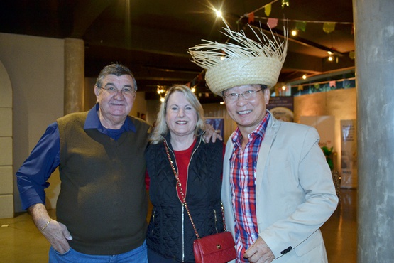 José Roberto Romero, Leila Pasqualini Romero e Tomas Kim