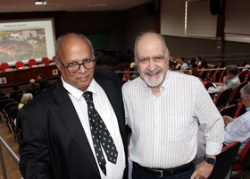 Dr. Alexandre Firmo de Souza Cruz e Profº Dr. Antonio Waldo Zuardi