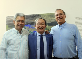 Profº Dr. Marcos Felipe Silva de Sá, Dr. Tomas Kim e Profº Dr. Rui Alberto Ferriani