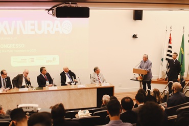 Cerimônia de abertura do XV Neurão  reúne grandes nomes da Neurocirurgia