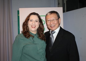 Dra. Carla Campos Petean e Dr. Tomas Kim