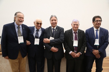 Em comemoração aos 95 anos, APM presta homenagem em vida aos seus ex-presidentes