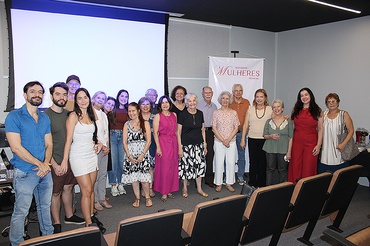 Núcleo de Mulheres promoveu o  Cine Reflexão com o filme “Um Lugar ao Sol”