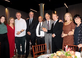 Dra. Carla Petean, Dr. Nelson Macedo Liporaci, Dra. Mônica Liporaci, Dr. Francisco Veríssimo de Mello Filho, Dr. Alexandre Firmo de Souza Cruz, Dr. Antônio José Gonçalves, Dr. Tomas Kim, Dra. Noeli Andrade e Dra. Sílvia Pelegrino